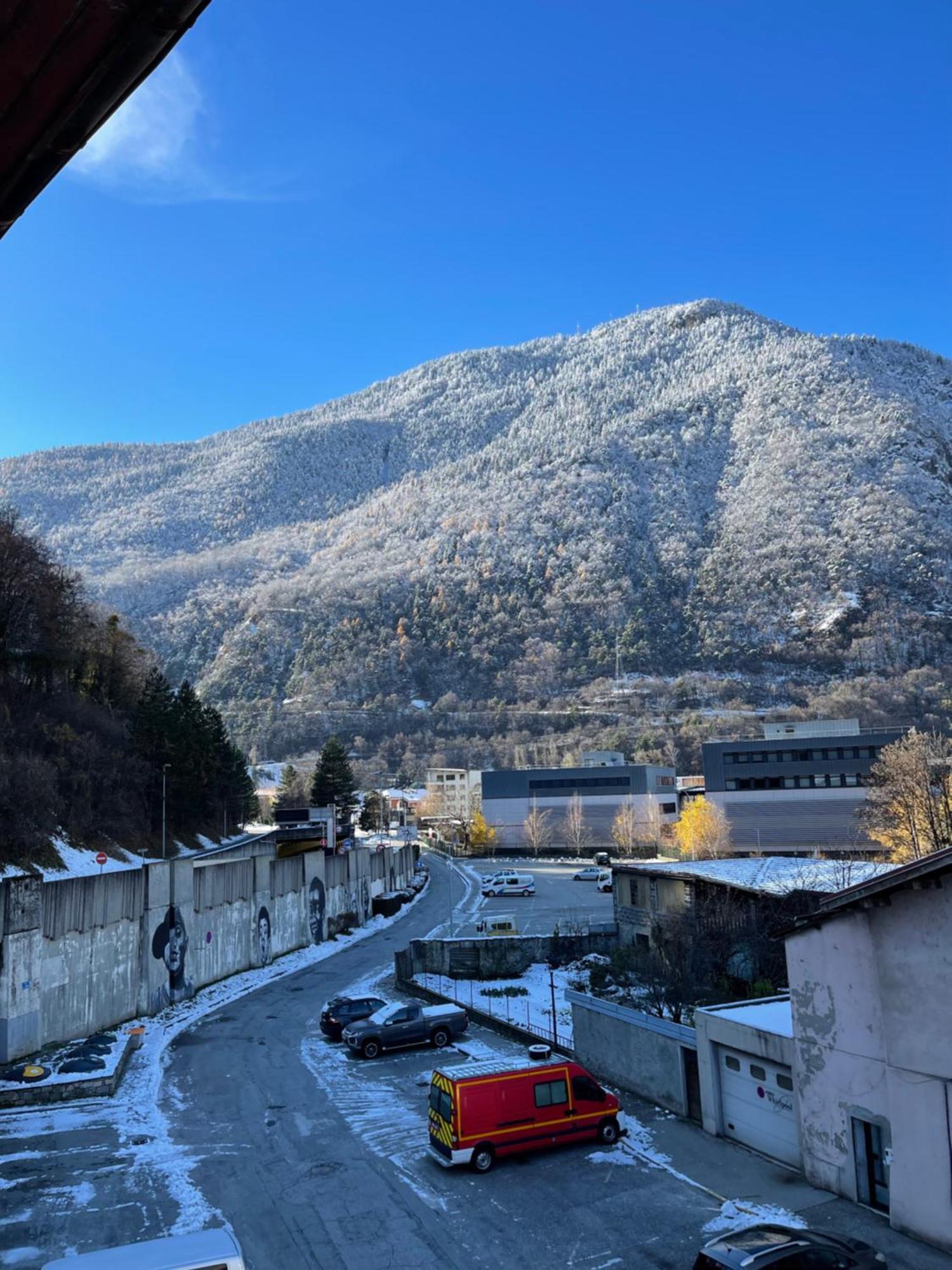 La Montagnette L Ours T1 Maison En Travaux De 10H A 17H Moutiers  Exteriér fotografie